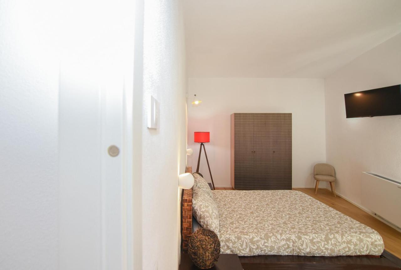 אוליאנה Tatta & Nanna Rooms מראה חיצוני תמונה